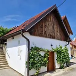 Pod Pergolou Apartamento Bořetice