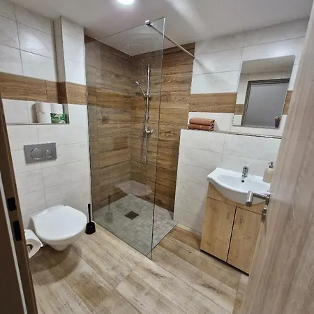 Apartment Pod Pergolou