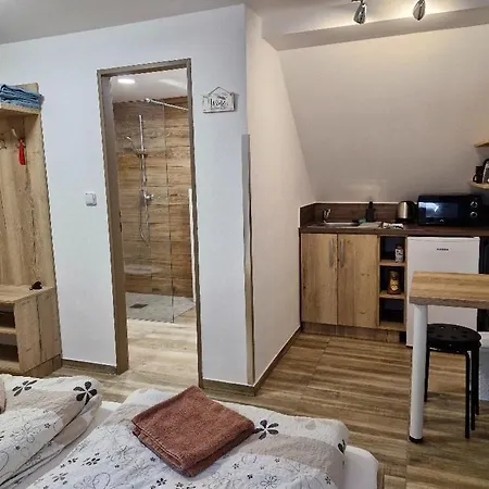 Pod Pergolou Apartment *
