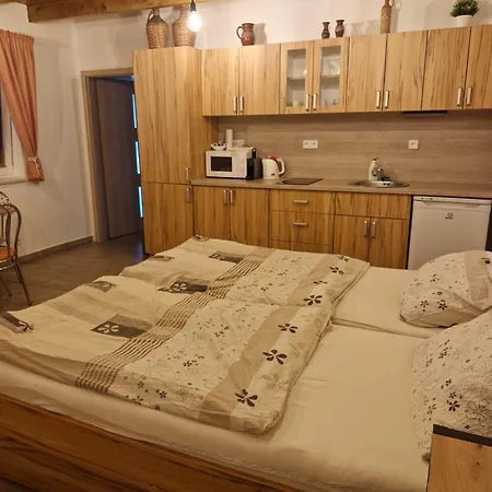 Apartment Pod Pergolou