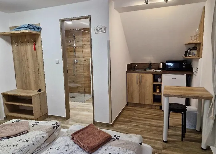Pod Pergolou 아파트 *